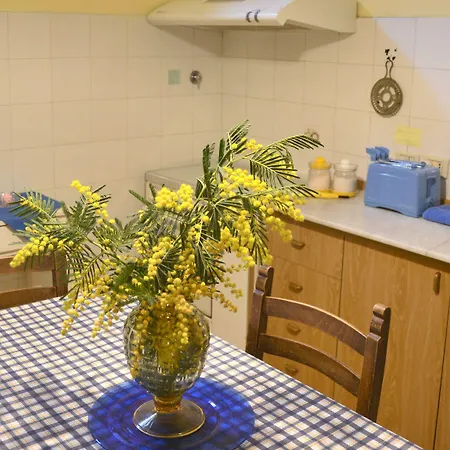 La Nei Fiori Gæstehus 2*